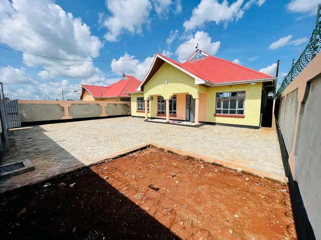 Mugutha 3 Bedroom House Image 2