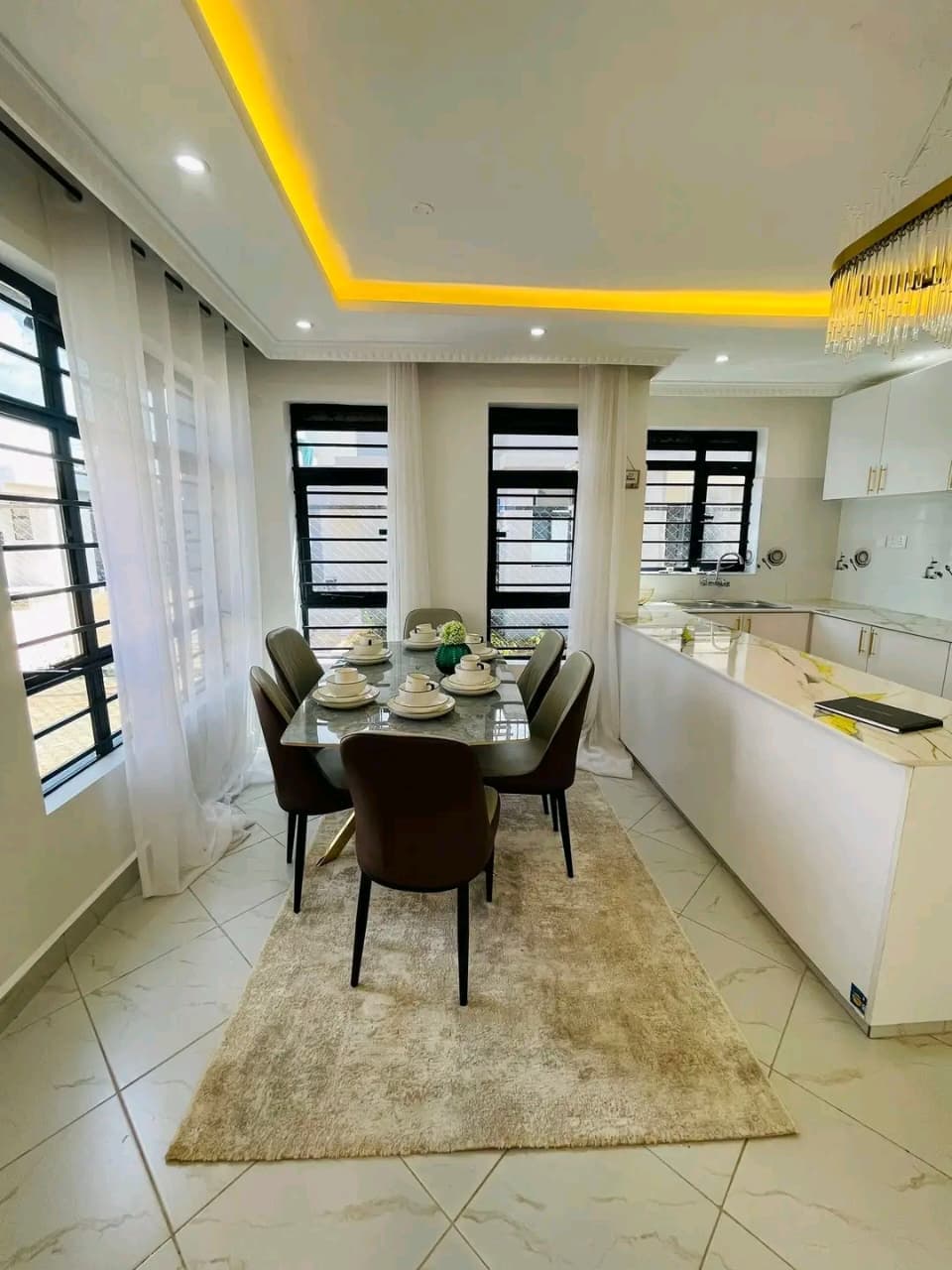 Mugutha 4 Bedroom House Image 6