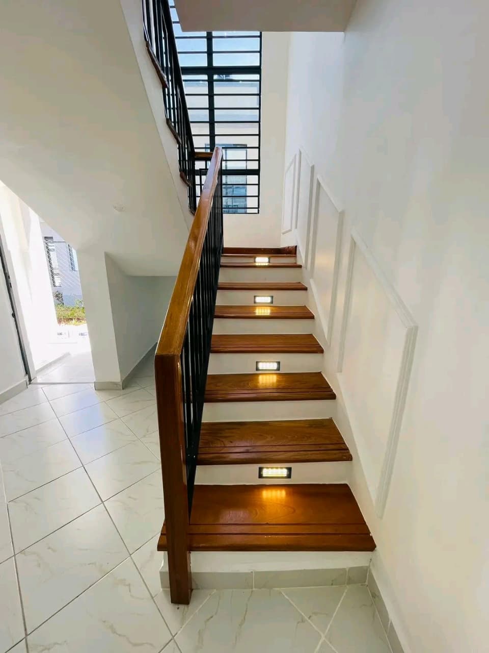 Mugutha 4 Bedroom House Image 9